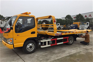 澄迈哪里有拖车服务