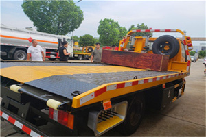 澄迈附近拖车电话号码服务